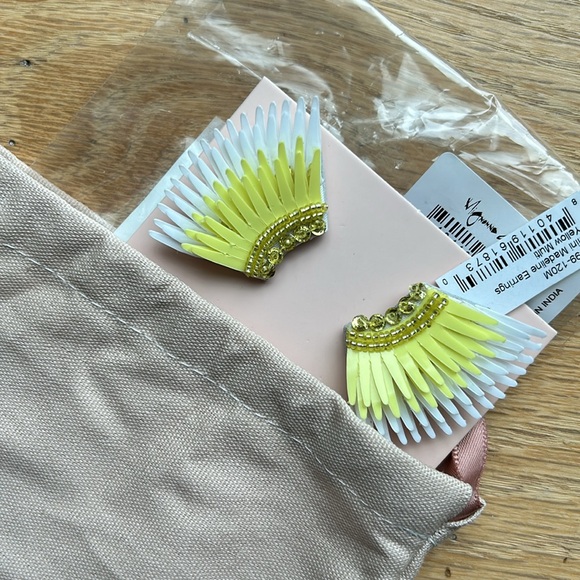 NWT Mignonne Mini Madelines Yellow - Picture 3 of 3